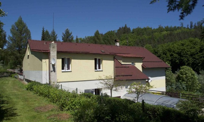 Bohdikov House | 400 m² House ∙ 7 bedrooms ∙ 32 guests