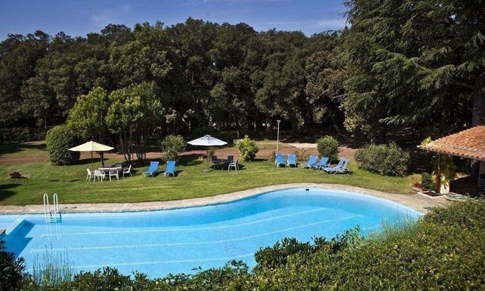 Vilanant House | 400 m² House ∙ 8 bedrooms ∙ 21 guests