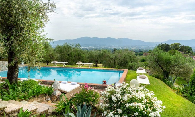 Capannori Villa | 400 m² Villa ∙ 7 bedrooms ∙ 14 guests