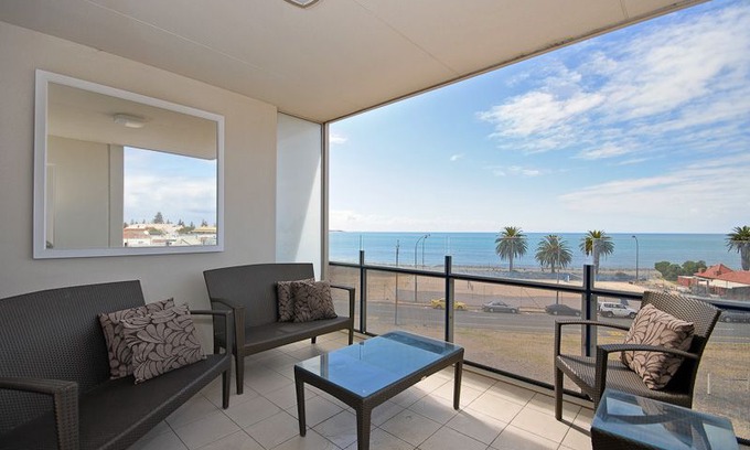 Victor Harbor Apartment | 405 The Frontage, Victor Harbor