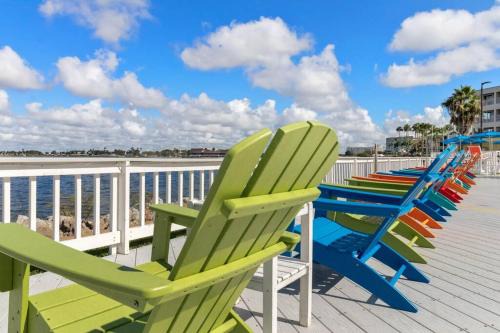 Rocky Point Apartment | 409-Waterfront View, WIFI, Pool, Close to BUCS Stadium