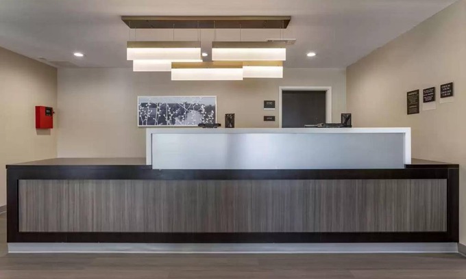 Barrett Hotel | 41 m² Hotel ∙ 8 guests