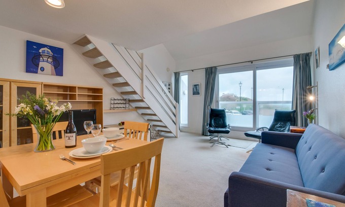 St Ives House | 41 St Nicholas Court