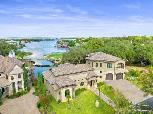 Horseshoe Bay West House | 411 m² House ∙ 5 bedrooms ∙ 16 guests
