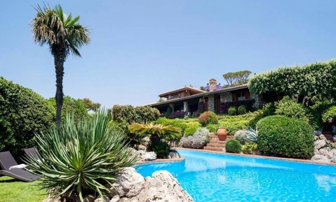 Ansedonia Villa | 411 m² Villa ∙ 5 bedrooms ∙ 10 guests
