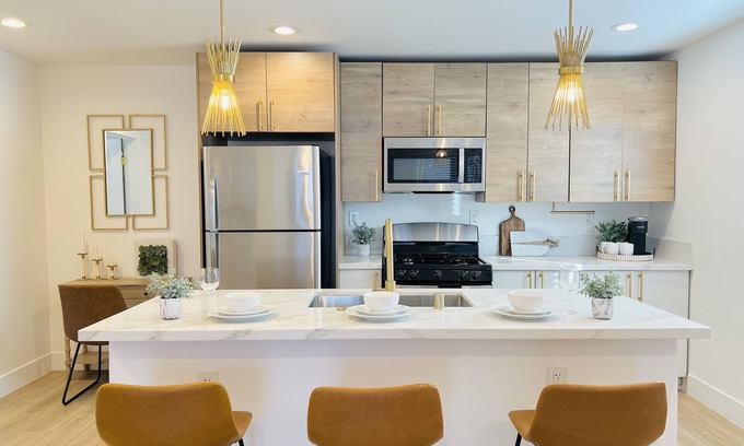 Corridor House | 4171-Stylish Gem