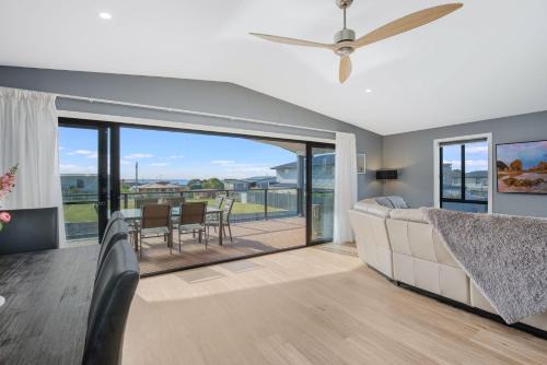 Bermagui House | 42 Songlark
