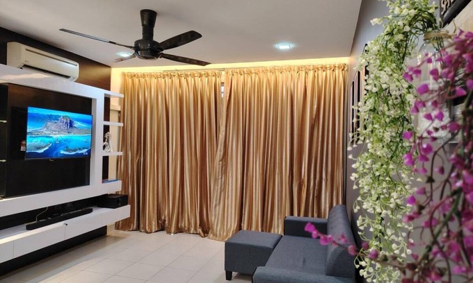 Taman Desa Tebrau Apartment | 420 m² Apartment ∙ 3 bedrooms ∙ 15 guests