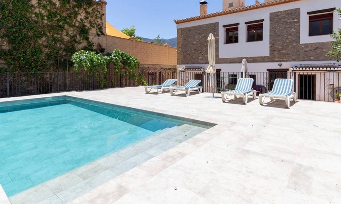 Melegis Cottage | 420 m² Cabin ∙ 4 bedrooms ∙ 8 guests