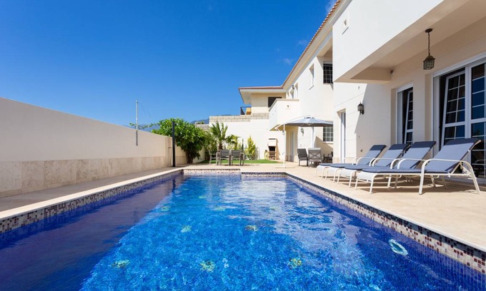Tabaiba Villa | 440 m² Villa ∙ 5 bedrooms ∙ 10 guests