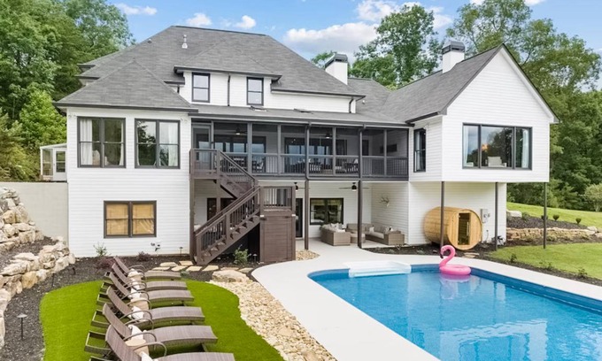Cleveland House | 446 m² House ∙ 4 bedrooms ∙ 10 guests