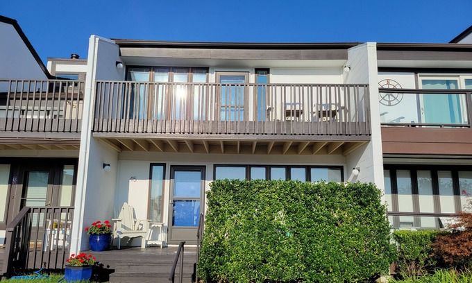 North Shores House | 45 Harbor Road, North Shores Villas, Rehoboth Beach, Delaware