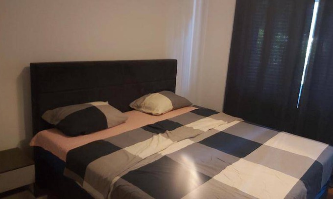 Ploiesti Apartment | 45 m² Apartment ∙ 1 bedroom ∙ 2 guests