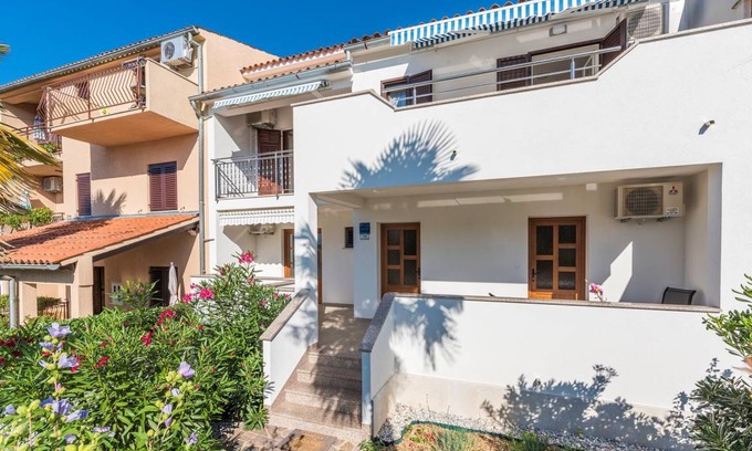 Funtana Apartment | 45 m² Apartment ∙ 2 bedrooms ∙ 4 guests