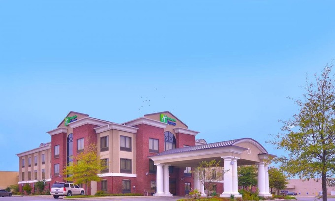 Pine Bluff Hotel | 45 m² Hotel ∙ 127 guests