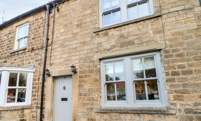 Staindrop Cottage | 45 SOUTH GREEN, pet friendly, with open fire in Staindrop