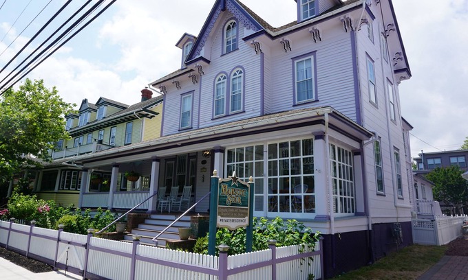 Cape May House | 4500 sq. ft historic victorian fully renovated, 2-3 blocks from downtown/beach!