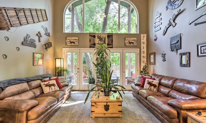 Millcreek House | 455 m² House ∙ 5 bedrooms ∙ 12 guests