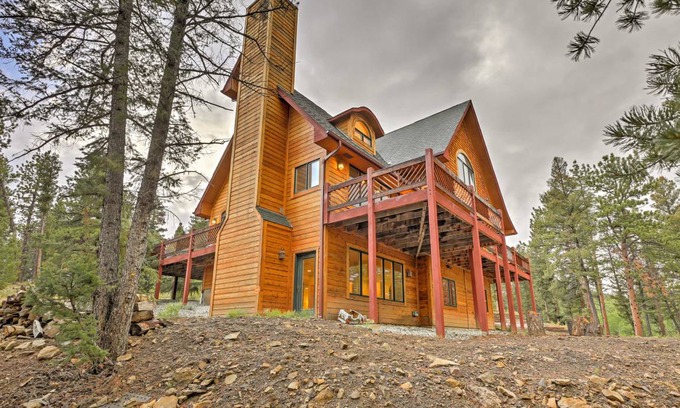 Hartsel House | 455 m² House ∙ 6 bedrooms ∙ 11 guests