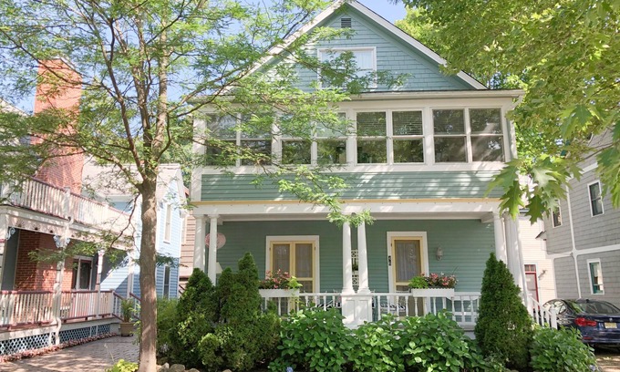 Chautauqua House | 46 Foster – Charming 3BR Retreat in Historic Chautauqua!