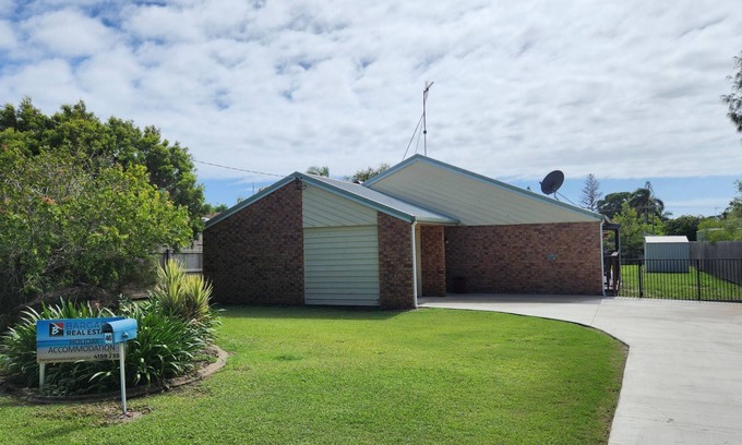 Bargara House | 46 Holland Street Bargara