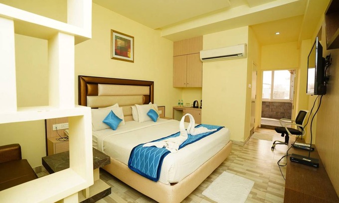 Vijayawada Hotel | 46 m² Hotel ∙ 4 guests