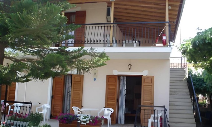 Kalamaki Apartment | 46 m² Apartment ∙ 2 bedrooms ∙ 4 guests