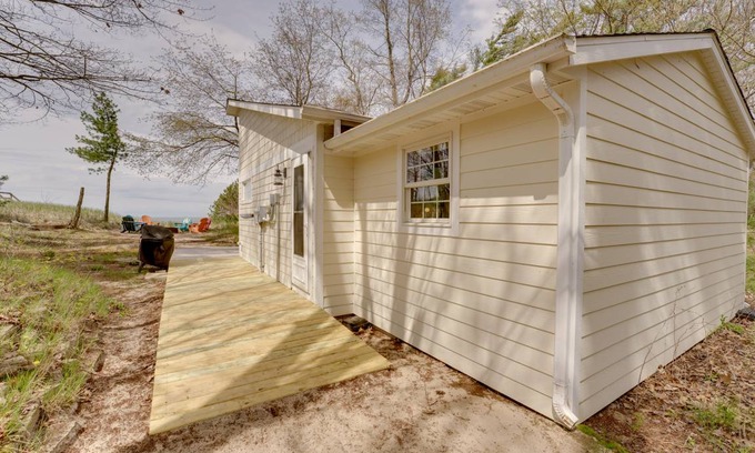 Muskegon Cottage | 46 m² Cabin ∙ 2 bedrooms ∙ 6 guests