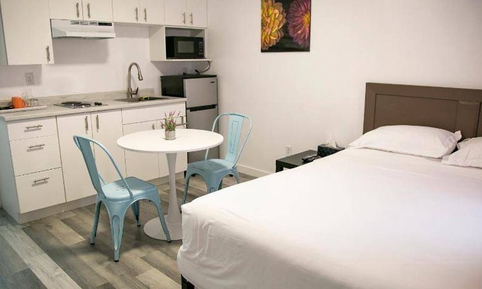 Powell River Hotel | 46 m² Motel ∙ 5 guests