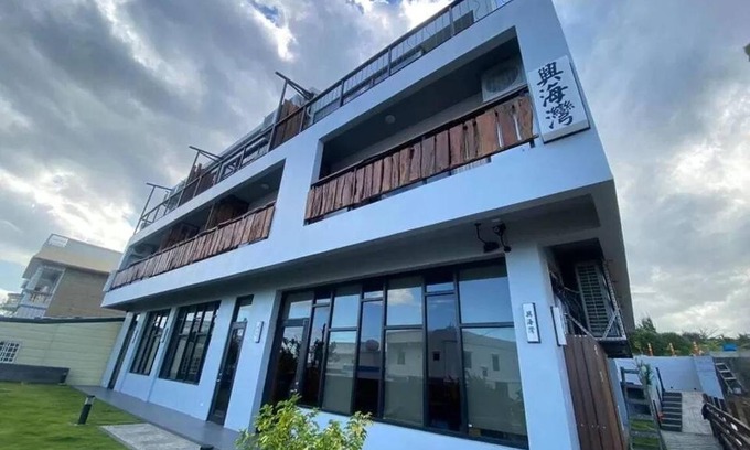 Eluan Hotel | 470 m² Motel ∙ 9 bedrooms ∙ 30 guests