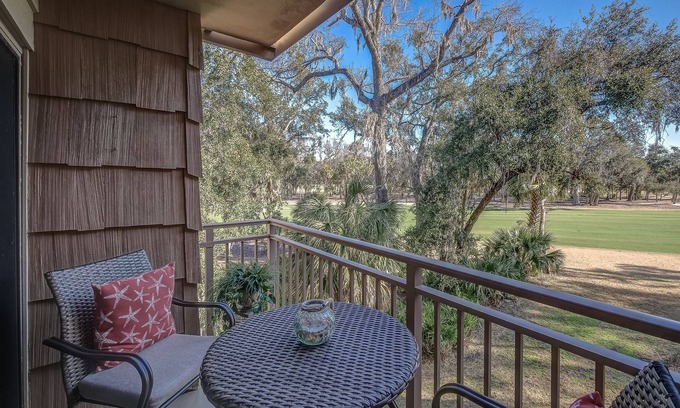 Sea Pines Villa | 473 Plantation Club: Quick walk to Beach, Free Bikes, Pool