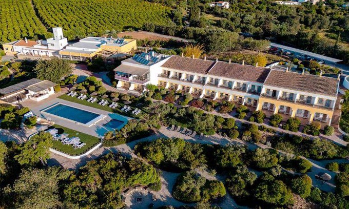 Fonte do Bispo Hotel | 48 m² Hotel ∙ 127 guests