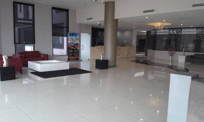 Piarco Hotel | 48 m² Hotel ∙ 7 guests