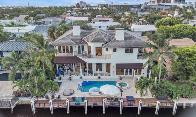 East Fort Lauderdale House | 488 m² House ∙ 5 bedrooms ∙ 10 guests
