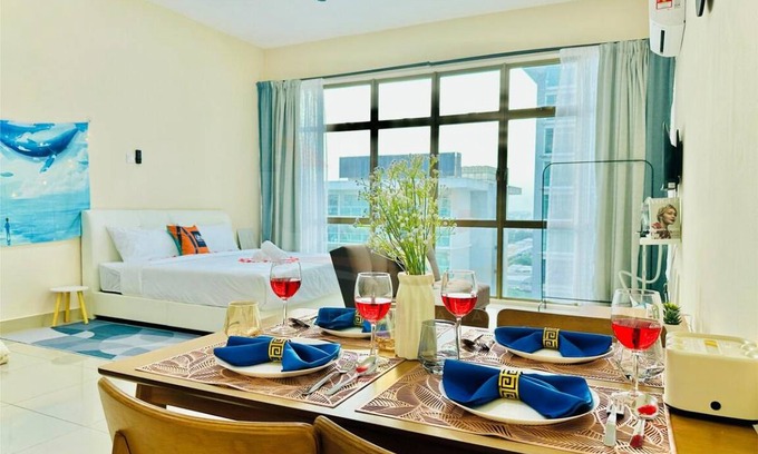 Taman Mount Austin House | 484 m² House ∙ 1 bedroom ∙ 2 guests