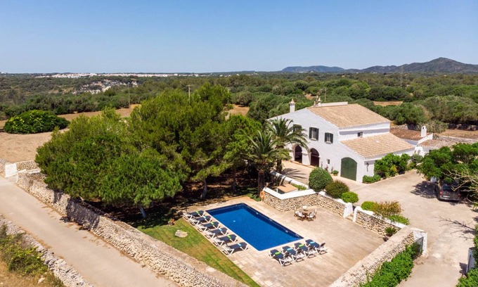 Minorca Villa | 488 m² Villa ∙ 5 bedrooms ∙ 10 guests