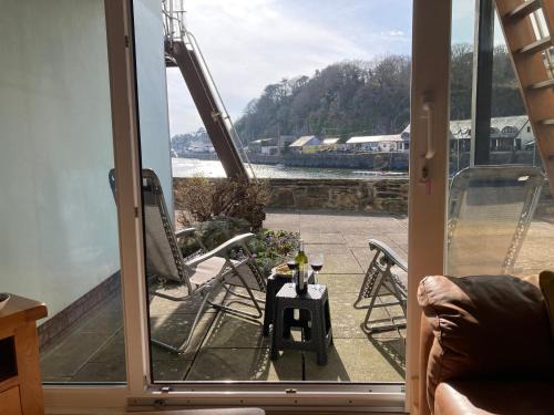 Borth-y-Gest Apartment | 48A South Snowdon Wharf