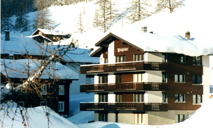 Saas-Fee Apartment | 49 m² Apartment ∙ 1 bedroom ∙ 4 guests