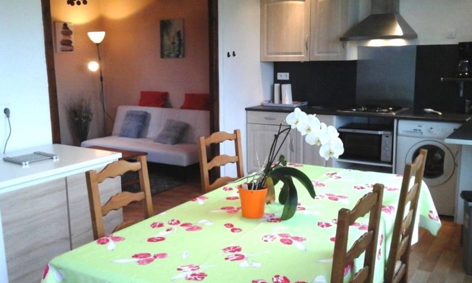 Sevignac House | 49 m² Gîte ∙ 2 bedrooms ∙ 4 guests