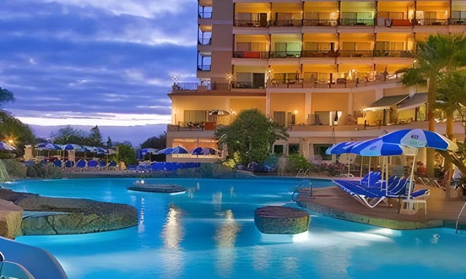 Puerto de la Cruz Hotel | 49 m² Hotel ∙ 127 guests
