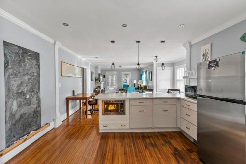 Birmingham House | 49th Terrace Haven