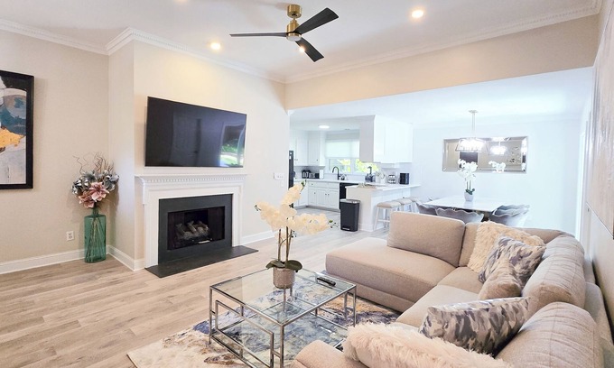 Waxhaw House | 4BR/3 Kings 1 Queen, Patio & Large Fenced Backyard