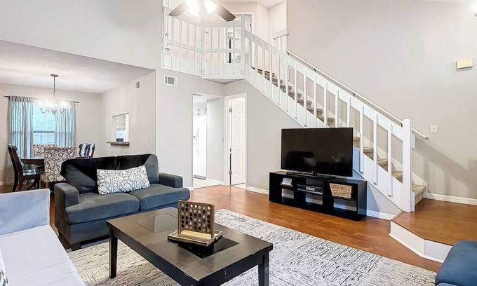Port Orange House | 4BR/3BA Sleeps 12 Yard + Grill