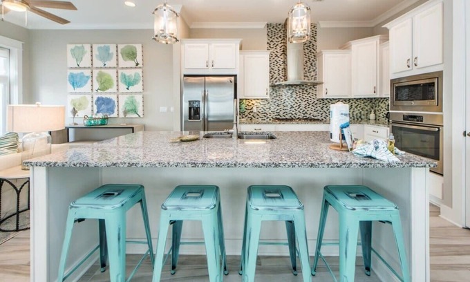 Panama City Beach House | 4BR Beach Retreat w/Bunk Beds, Bikes, Pool & Beach Access! ~ Endless Summer at