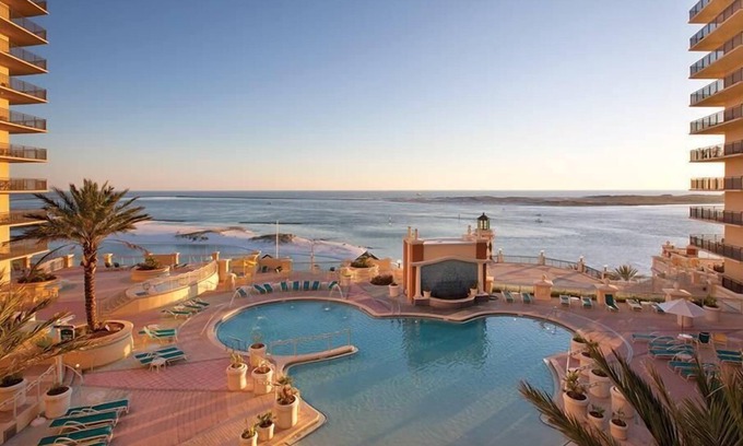Destin Condo | 4BR+ Harbor View Condo and family adventures!