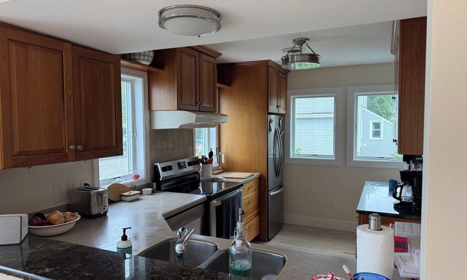 Stonington House | 4BR Oceanview Academic Rental in Stonington CT 09/01 thru 05/31