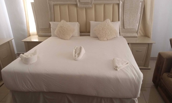 North-West District House | 4M Guest House