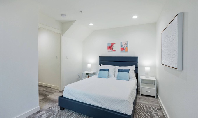Cedars House | 4story townhome with rooftop patio view of Skyline!
