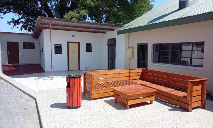 Rustenburg Hotel | 4th Avenue Themepark & Lodge