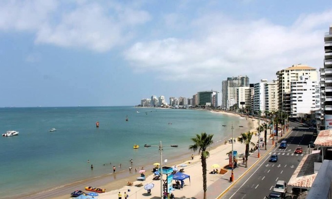 Salinas Apartment | 4th Floor waterfront view- 4bd condo, 2.5 bath, A/C, and WIFI- Salinas, Ecuador